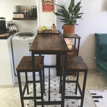 Maison Du Bonheur L Art De Vivre A La Francaise Entier Avec Parking * Sainte-Savine